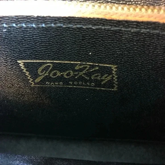 Vintage Leather Purse - Picture 11 of 16